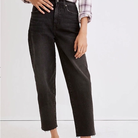 Madewell Denim - Madewell raw hem black balloon jeans in Biscayne wash, size 27